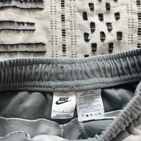 Nike Sportswear Tech Fleece Jogger Sweatpant - Picture 5 of 6